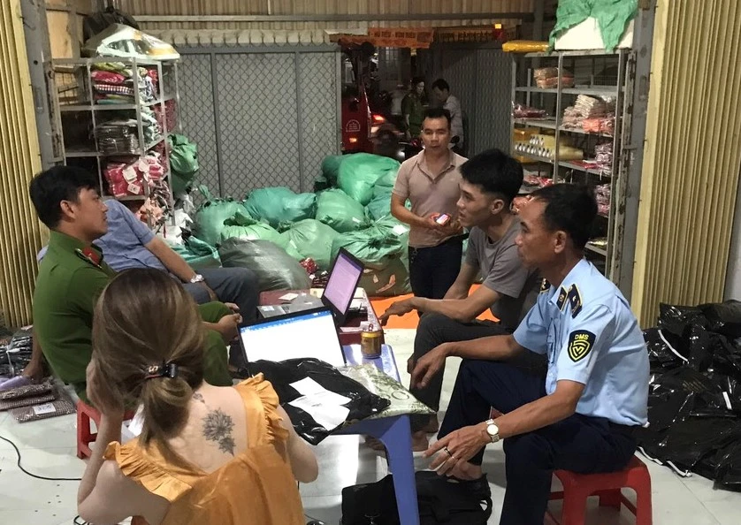 livestream bán hàng (1).jpg