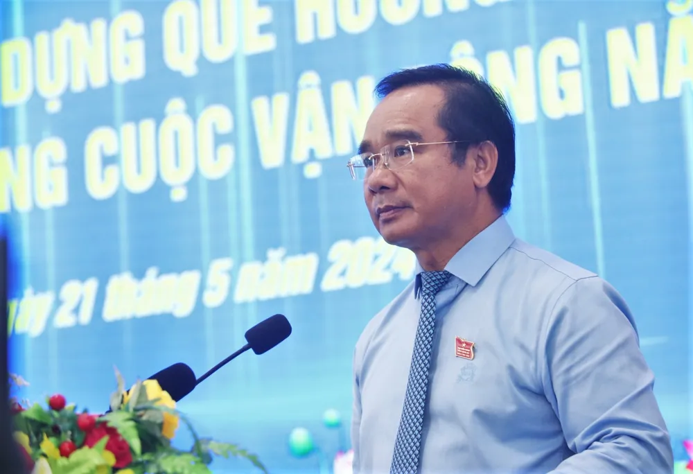 Ông Nguyễn Văn Được - Bí thư Tỉnh ủy, Trưởng Ban Tổ chức phát biểu tại lễ trao giải. Ảnh: HD. xây dựng quê hương Long An.jpg