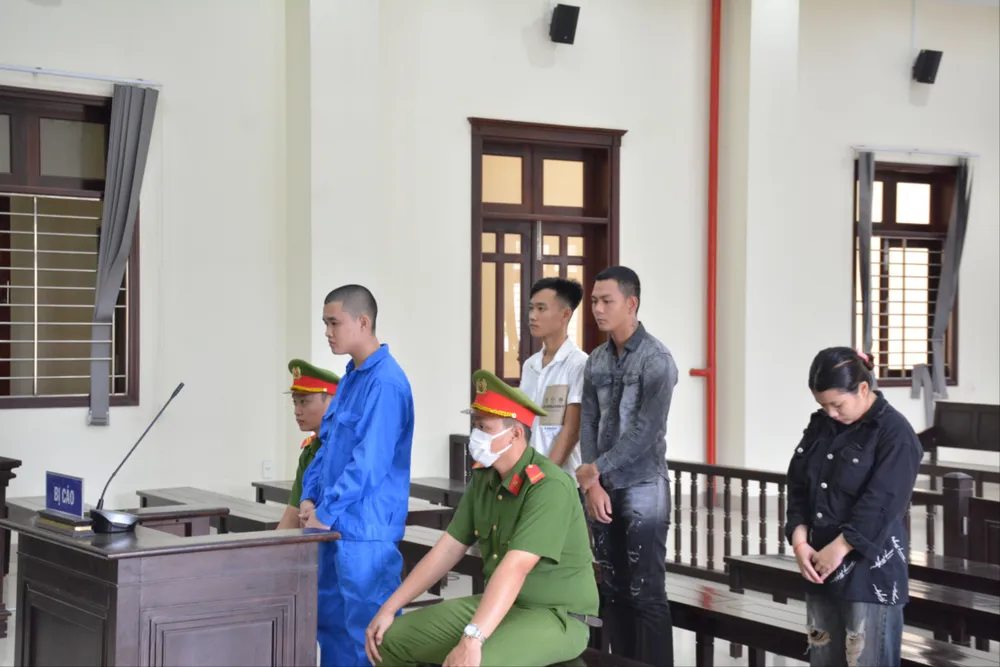 Súng mua trên mạng.jpg