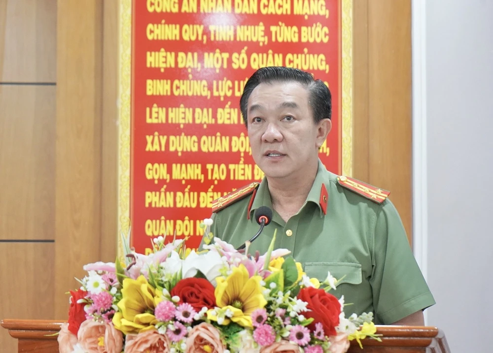 Đại tá Lâm Minh Hồng, Giám đốc Công an tỉnh Long An phát biểu tại buổi lễ. Ảnh: HD fa5cee3b-7237-42af-8967-9693142f6184.jpeg