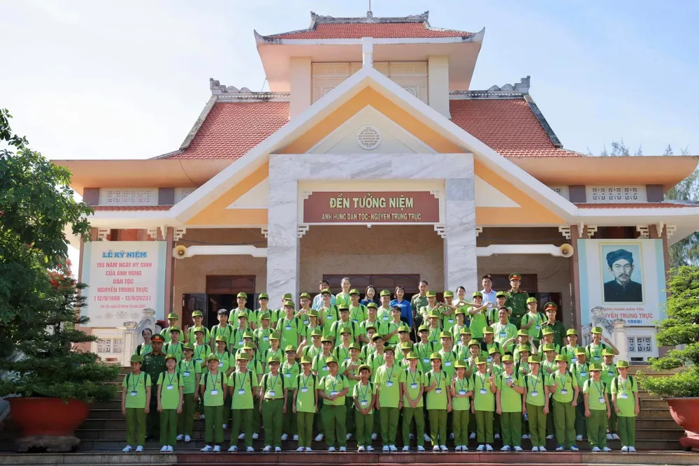 Học làm chiến sĩ Công an (19).jpg