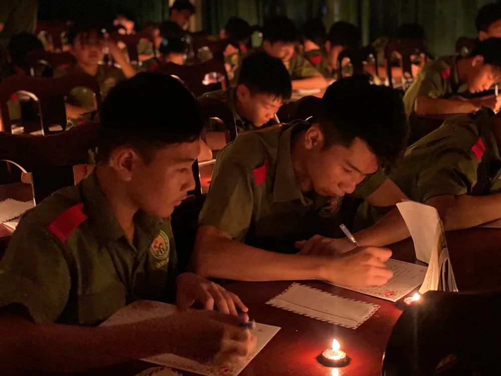 Học làm chiến sĩ Công an 22.jpg