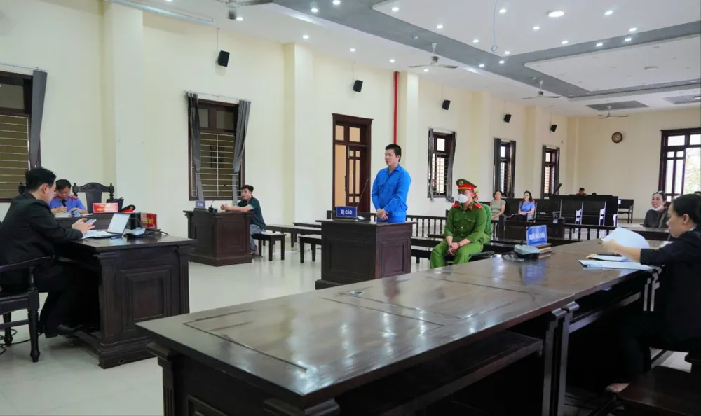 Phiên tòa xét xử bị cáo Nguyễn Thanh Sơn. Ảnh: HD Bắt cóc con gái bạn thân.jpg