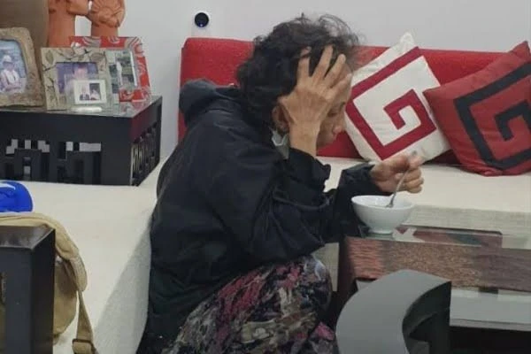 Bị can Lê Thu Vân được tại ngoại do sức khỏe yếu. Ảnh: AT Tịnh thất Bồng Lai.jpg