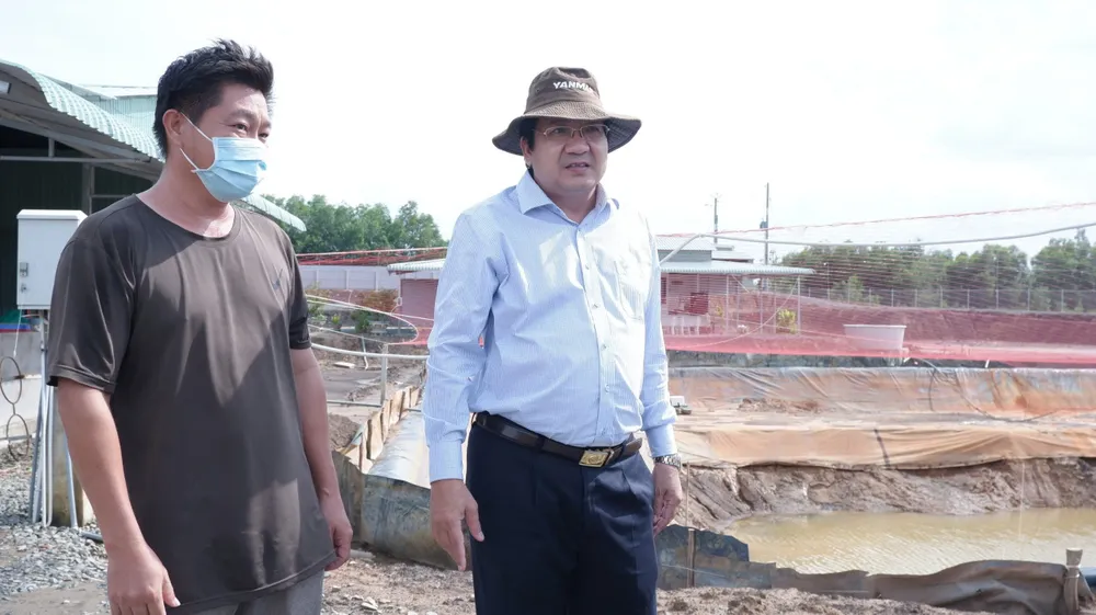 đào ao nuôi tôm trên đất lúa (5).jpg