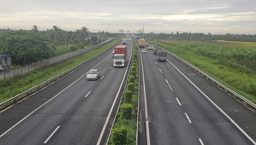 CSGT cao tốc TP.HCM – Cần Thơ (6).jpg