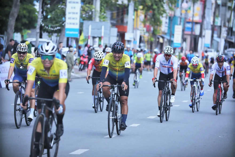 giải đua xe đạp 7.jpg