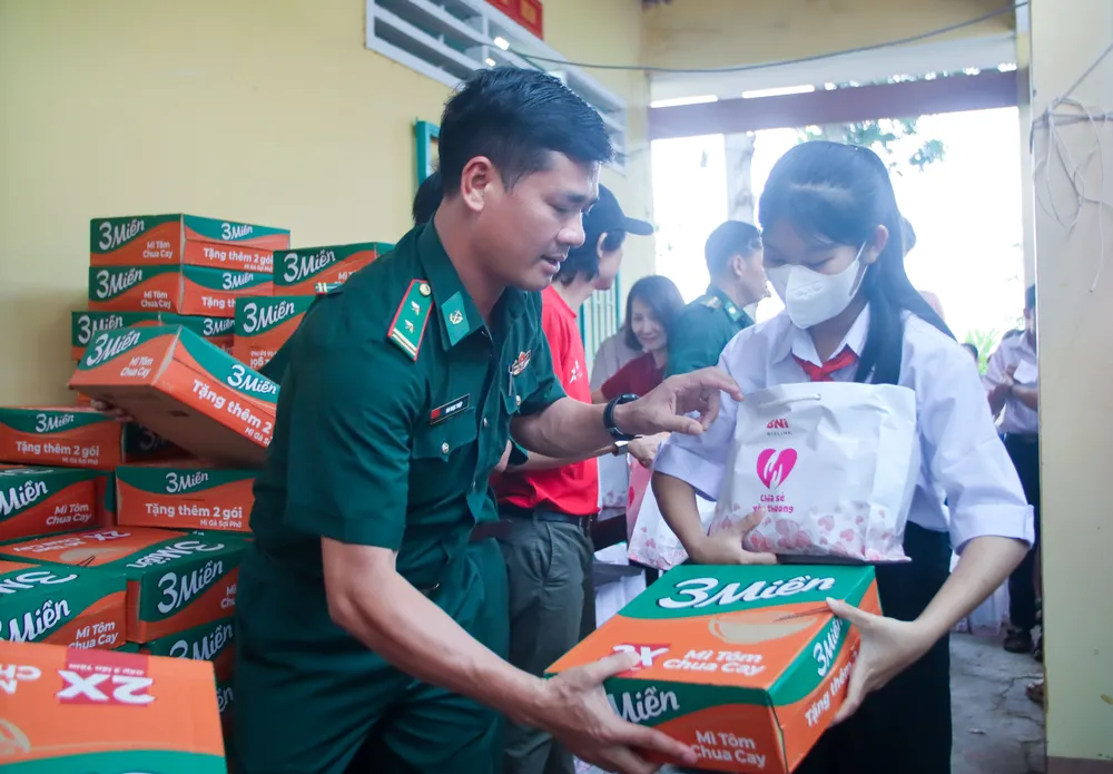 Biên cương - Đêm hội trăng rằm (7).jpg