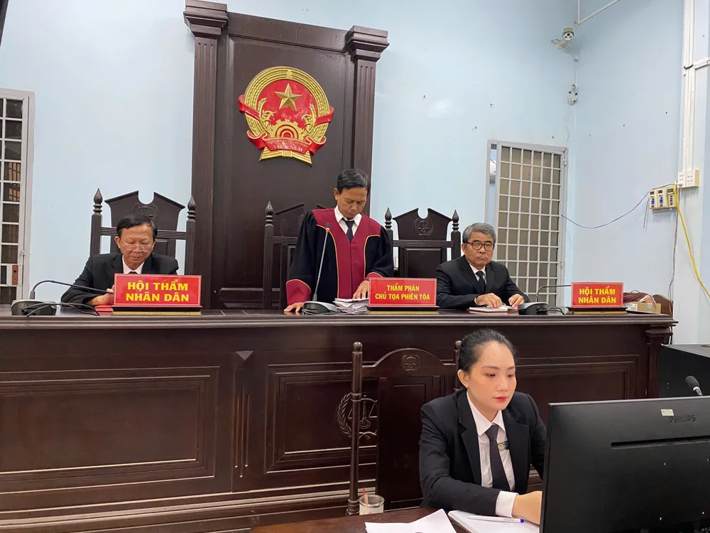 HĐXX đã tuyên phạt bị cáo Võ Minh Luân mức án 4 năm tù. Ảnh: ANH THI 1000047893.jpg