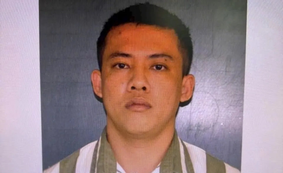 trốn khỏi trại giam.jpg