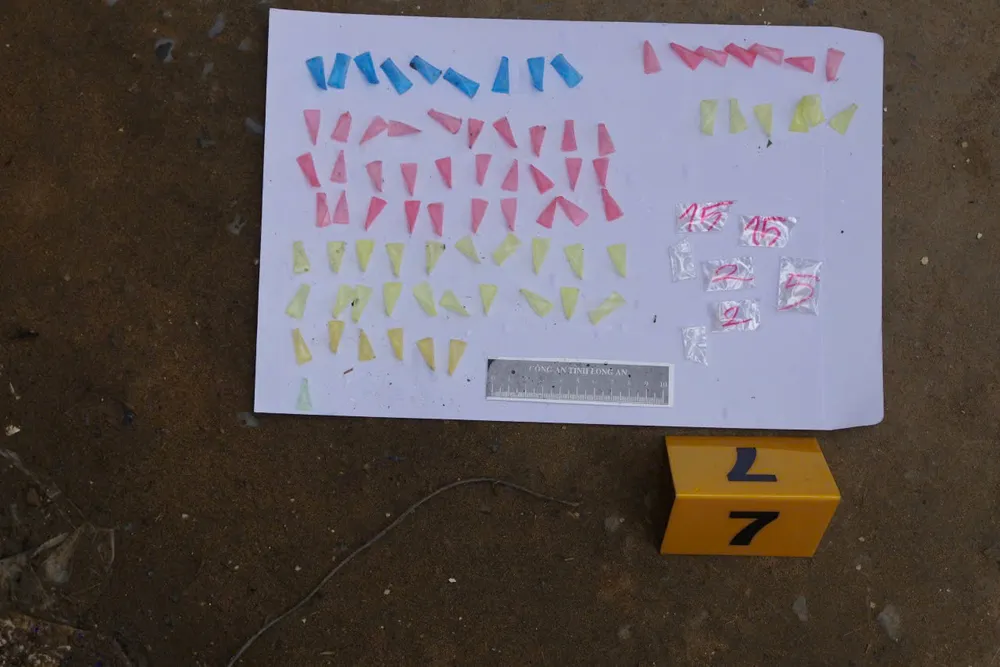 21 người phê ma túy 1.jpg