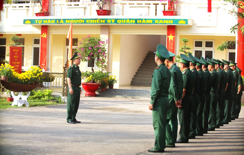 Giữ vững biên cương 4.JPG