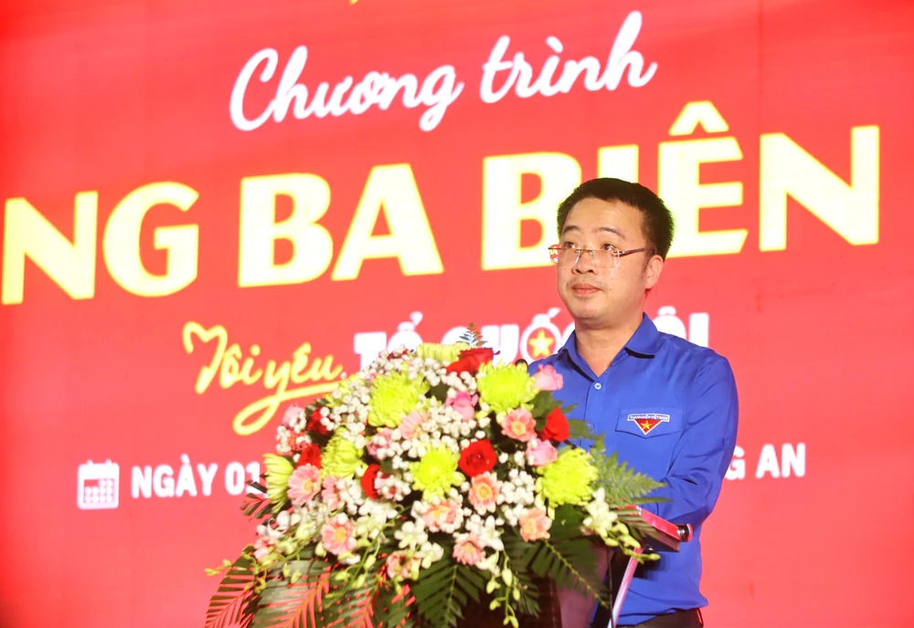 Tháng Ba biên giới 1.JPG