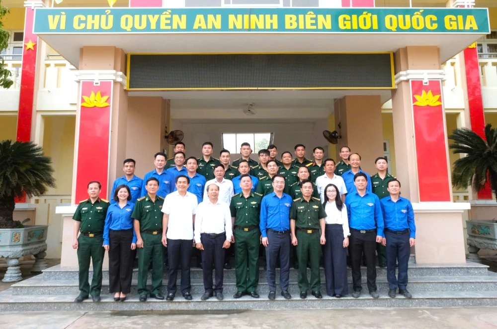 Tháng Ba biên giới 6.jpg