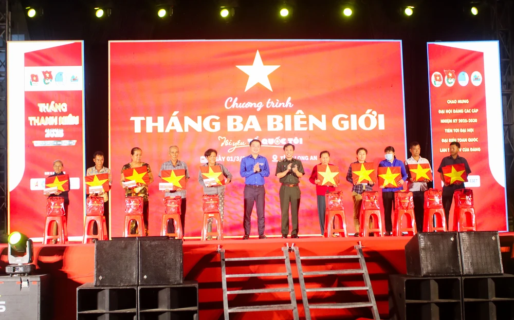 Tháng Ba biên giới 9.jpg