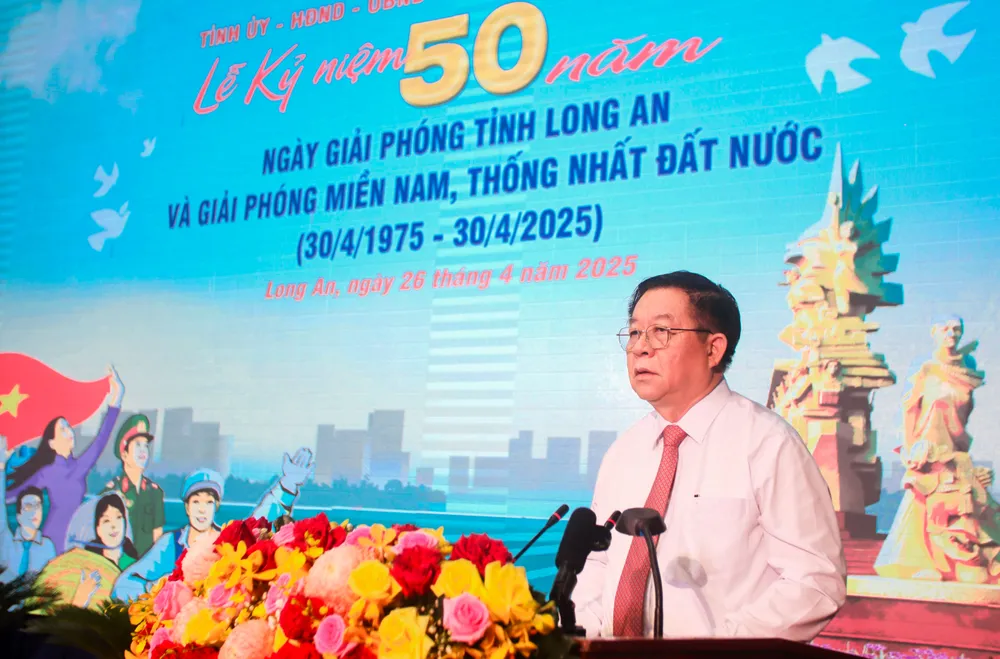 Ông Nguyễn Trọng Nghĩa, Uỷ viên Bộ Chính trị, Bí thư Trung ương Đảng, Trưởng ban Tuyên giáo và Dân vận Trung ương phát biểu tại buổi lễ. Ảnh: HUỲNH DU Trưởng ban Tuyên giáo và Dân vận Trung ương 4.JPG