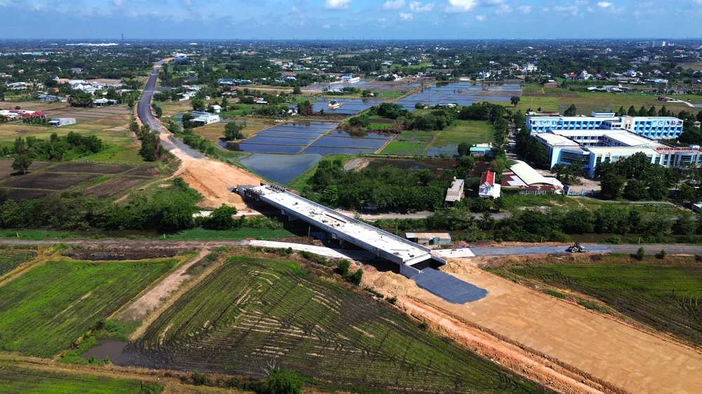 Đường Hồ Chí Minh 4.JPG