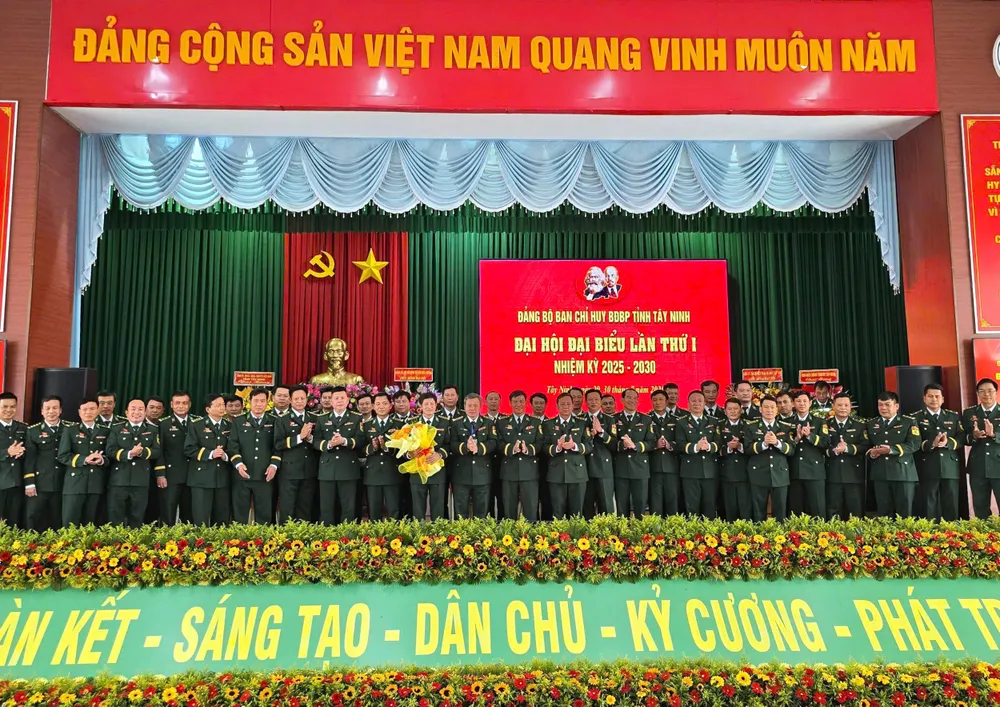 Ban chấp hành Đảng bộ Ban chỉ huy Bộ đội Biên phòng Tây Ninh gồm 34 người. Ảnh: CTV Biên phòng Tây Ninh.jpg