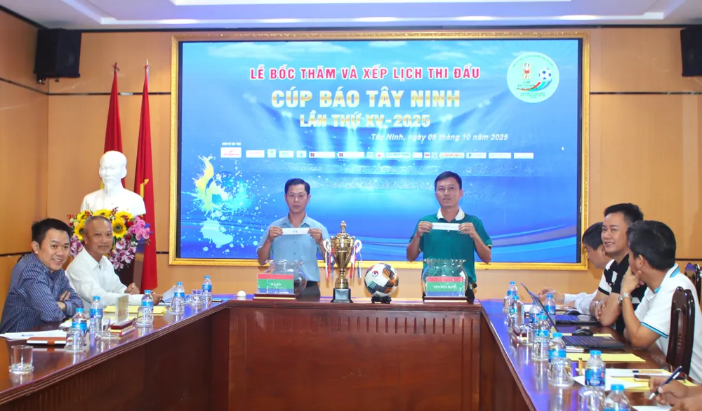 Cúp Báo Tây Ninh 1.JPG