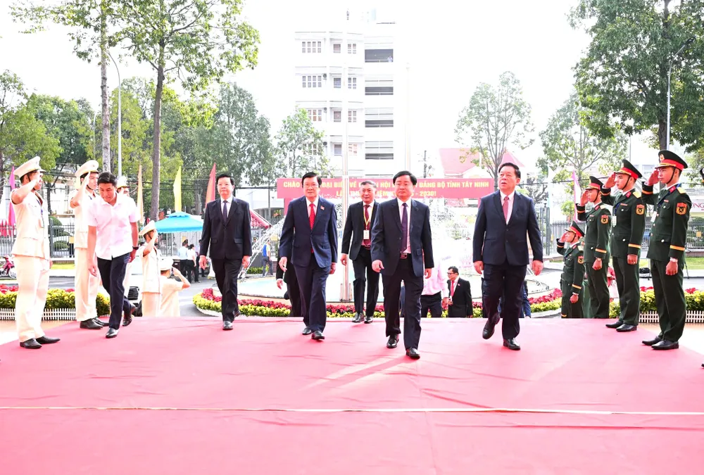 ông Nguyễn Văn Quyết.jpg