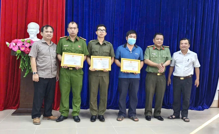 công an phường.jpeg