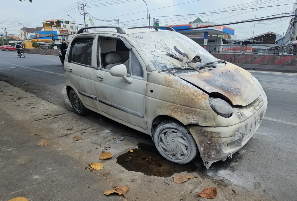 bốc cháy dữ dội 2.jpg