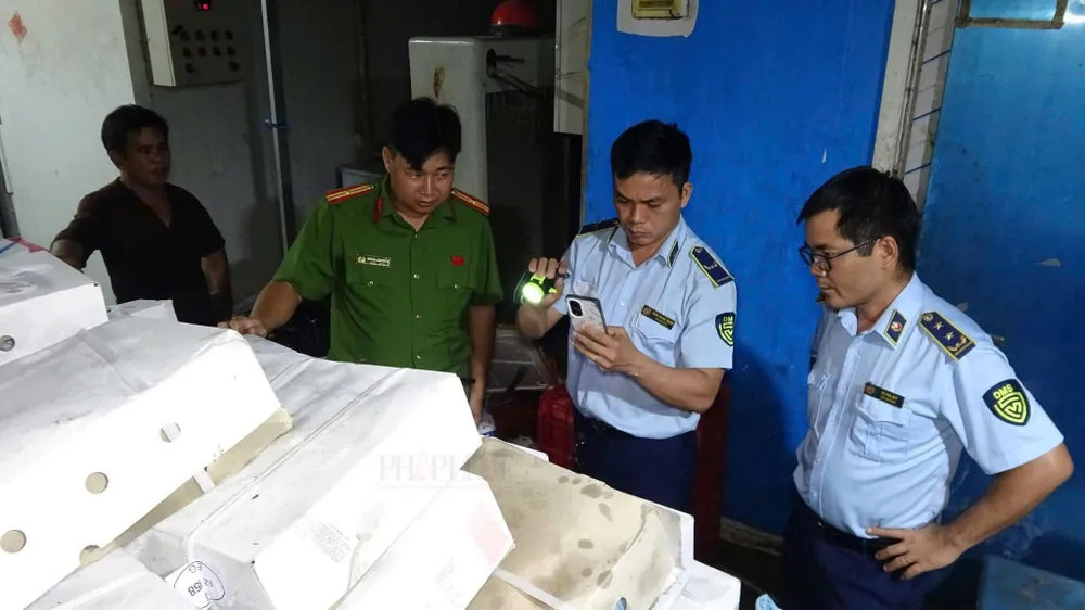 15 tấn thịt đông lạnh (3).jpg