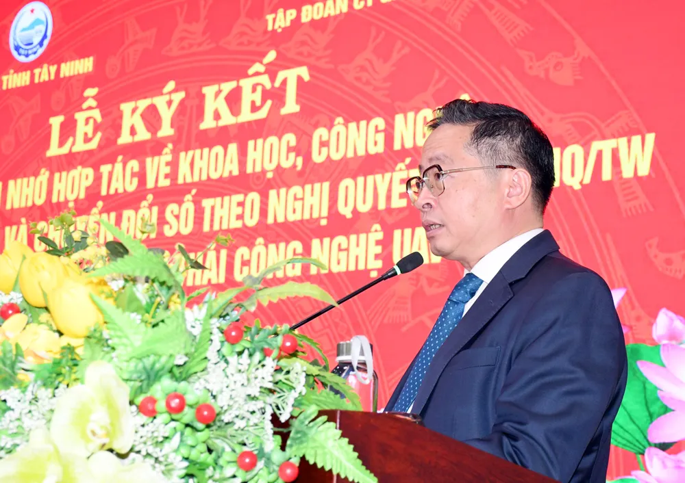 Công nghệ cao 1.jpg