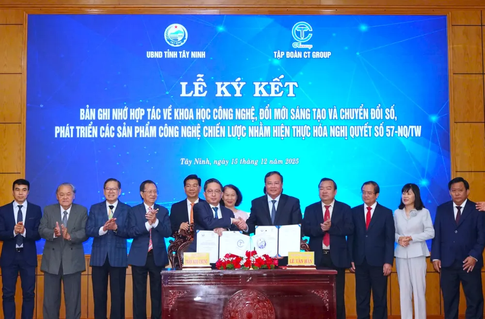 công nghệ cao.jpg