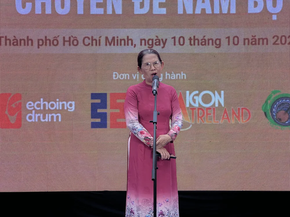 TS Quách Thu Nguyệt, chủ tịch hội đồng quản lý Quỹ Hoa Sen (Hoa Sen Foundation). IMG_6715.jpeg