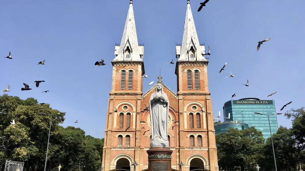 Nhà Thờ Đức Bà là biểu tượng của TP.HCM. Ảnh: HOÀNG HIẾU