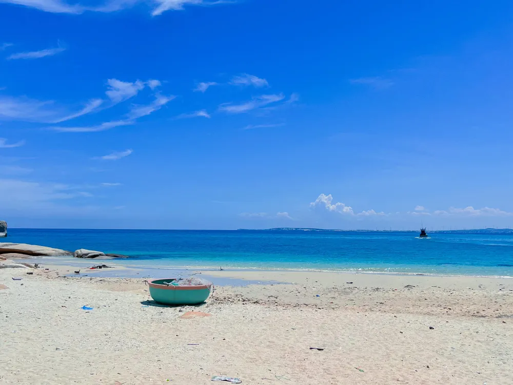 Phong cảnh ở đảo Cù Lao Câu rất trong lành, bình yên. Ảnh: ĐINH THUỲ