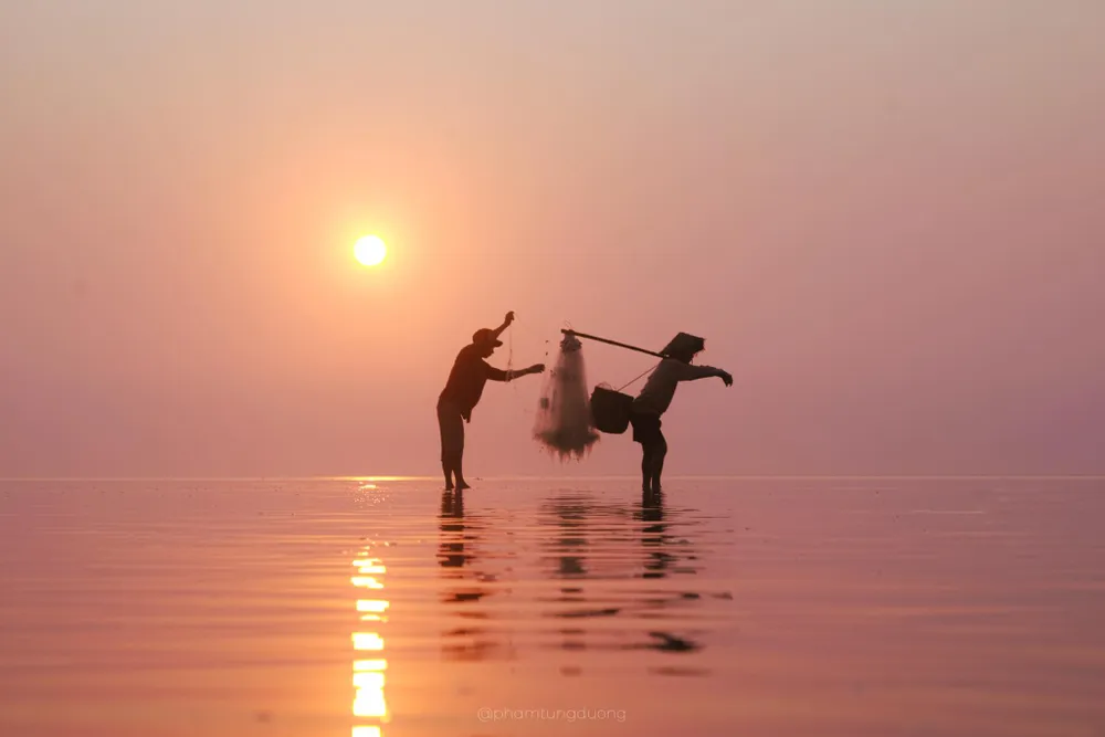 Bãi biển vô cực đẹp như tranh vẽ. Ảnh: TÙNG DƯƠNG