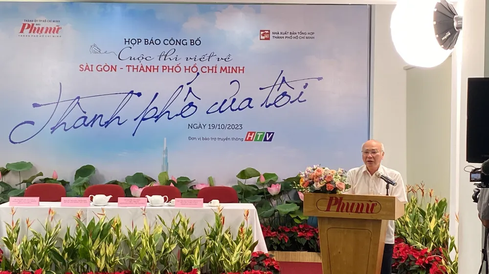 Ông Phan Nguyễn Như Khuê, Trưởng Ban Tuyên giáo Thành uỷ TP.HCM phát biểu tại buổi lễ. Ảnh: HOÀNG HIẾU Phan -nguyen-nhu-khue.jpg