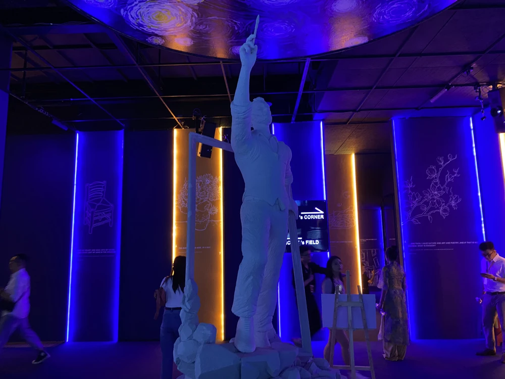 Triển lãm nghệ thuật tương tác đa giác quan. Ảnh: HOÀNG HIẾU.
