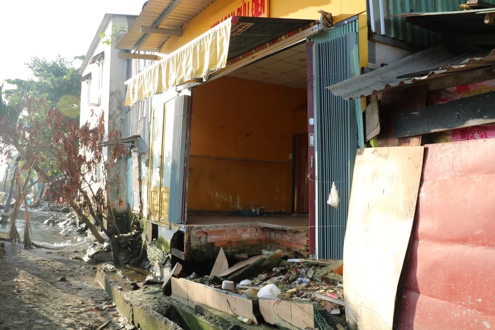 sạt lở bờ kè Thanh Đa