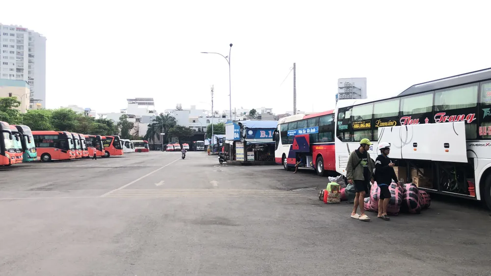 Người dân tấp nập quay lại TP.HCM sau dịp nghỉ Tết Dương lịch 2024