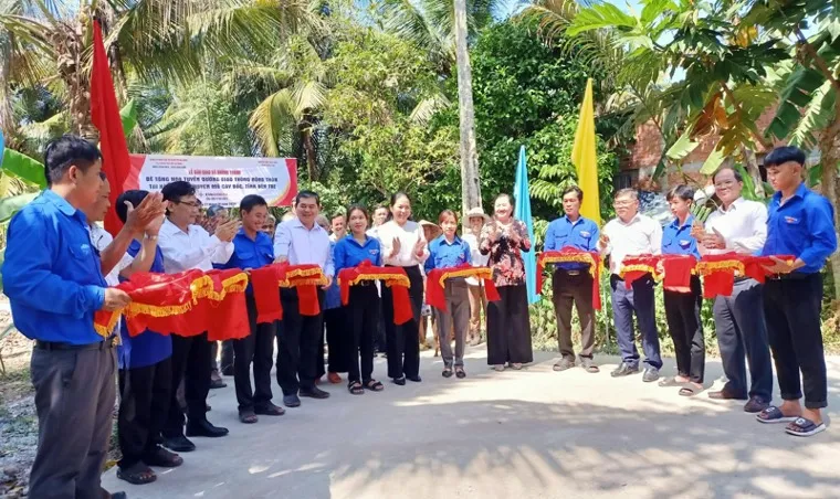 Lễ khánh thành 2 tuyến đường nông thông tại tỉnh Bến Tre do công ty