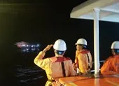 Xuyên đêm cấp cứu ngư dân nguy kịch trên biển ngày lễ