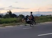 Đà Nẵng: Ngăn nhóm thiếu niên chạy xe Raider so kè tốc độ ảnh 3 Phạt nhóm thanh niên chạy xe bốc đầu trong dịch COVID-19