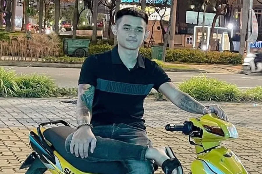 Nghi phạm Thân Hoàng Vĩnh Long là "tổng đại lý" loại ma túy mới có tên "nước biển" tại Đà Nẵng. Ảnh: C.A Nghi phạm Thân Hoàng Vĩnh Long là "tổng đại lý" loại ma túy mới có tên "nước biển" tại Đà Nẵng. Ảnh: C.A