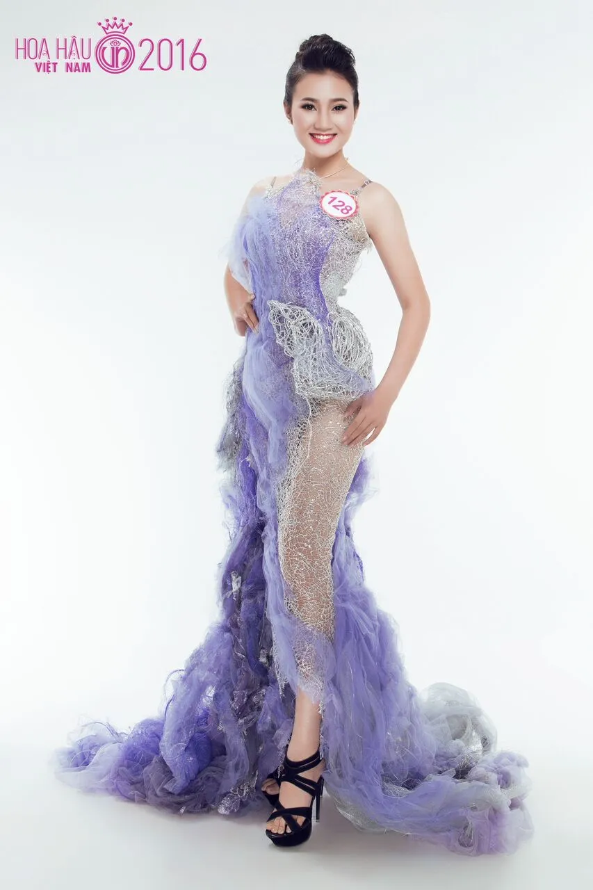 Thí sinh 'Hoa hậu VN 2016' lộng lẫy khoe áo dạ hội ảnh 19 Thí sinh 'Hoa hậu VN 2016' lộng lẫy khoe áo dạ hội ảnh 19