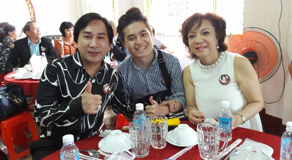 Đông đảo giới nghệ sĩ quy tụ về lễ tưởng niệm NSND Phùng Há