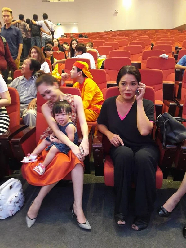 Những cái nhất trong ngày giỗ tổ sân khấu tại TP.HCM ảnh 16