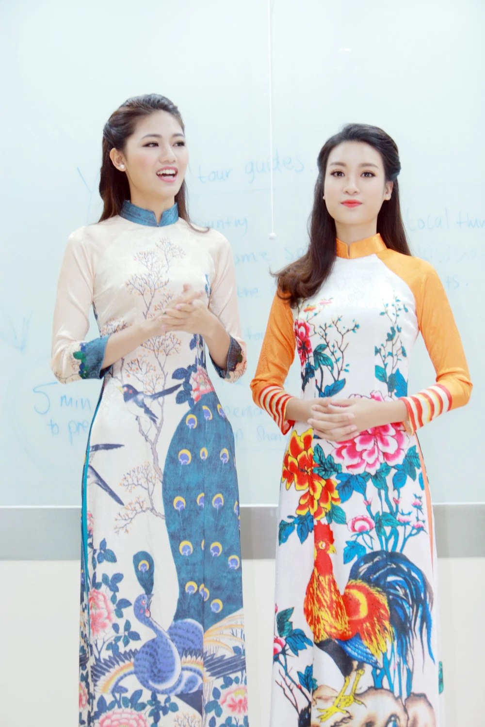 Mỹ Linh, Thanh Tú diện áo dài của hoa hậu Ngọc Hân ảnh 1