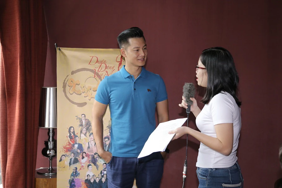 Quang Linh bất ngờ xuất hiện ở 'Duyên dáng Việt Nam 28' ảnh 5