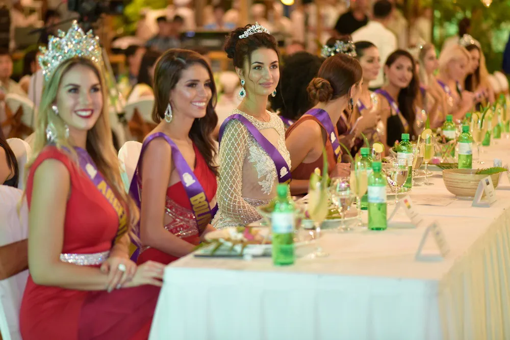 Cận cảnh nhan sắc 50 hoa hậu quốc tế tại Hội An ảnh 8 Cận cảnh nhan sắc 50 hoa hậu quốc tế tại Hội An ảnh 8