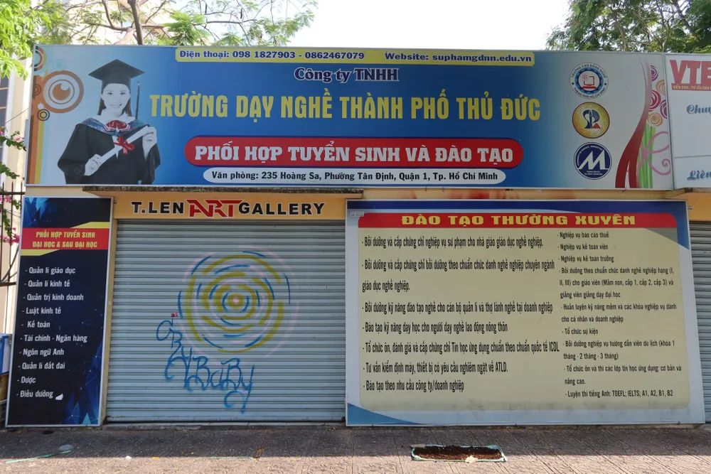 Trường học cũng không phải là nơi ngoại lệ. Ảnh: TRẦN MINH