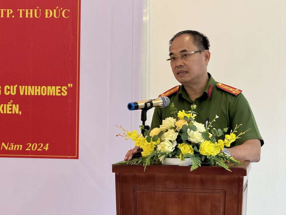Đại tá Trần Văn Hiếu, Trưởng Công an TP Thủ Đức phát biểu tại buổi lễ. Ảnh: HUỲNH THƠ IMG_9542.jpeg