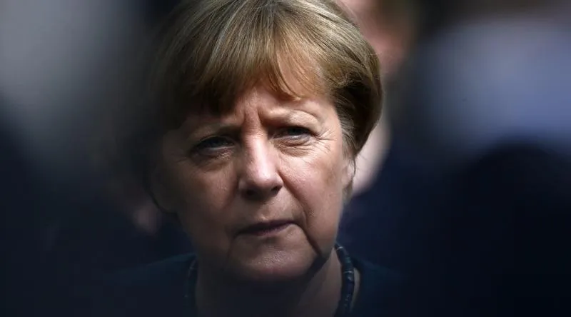Angela Merkel nặng gánh vì EU